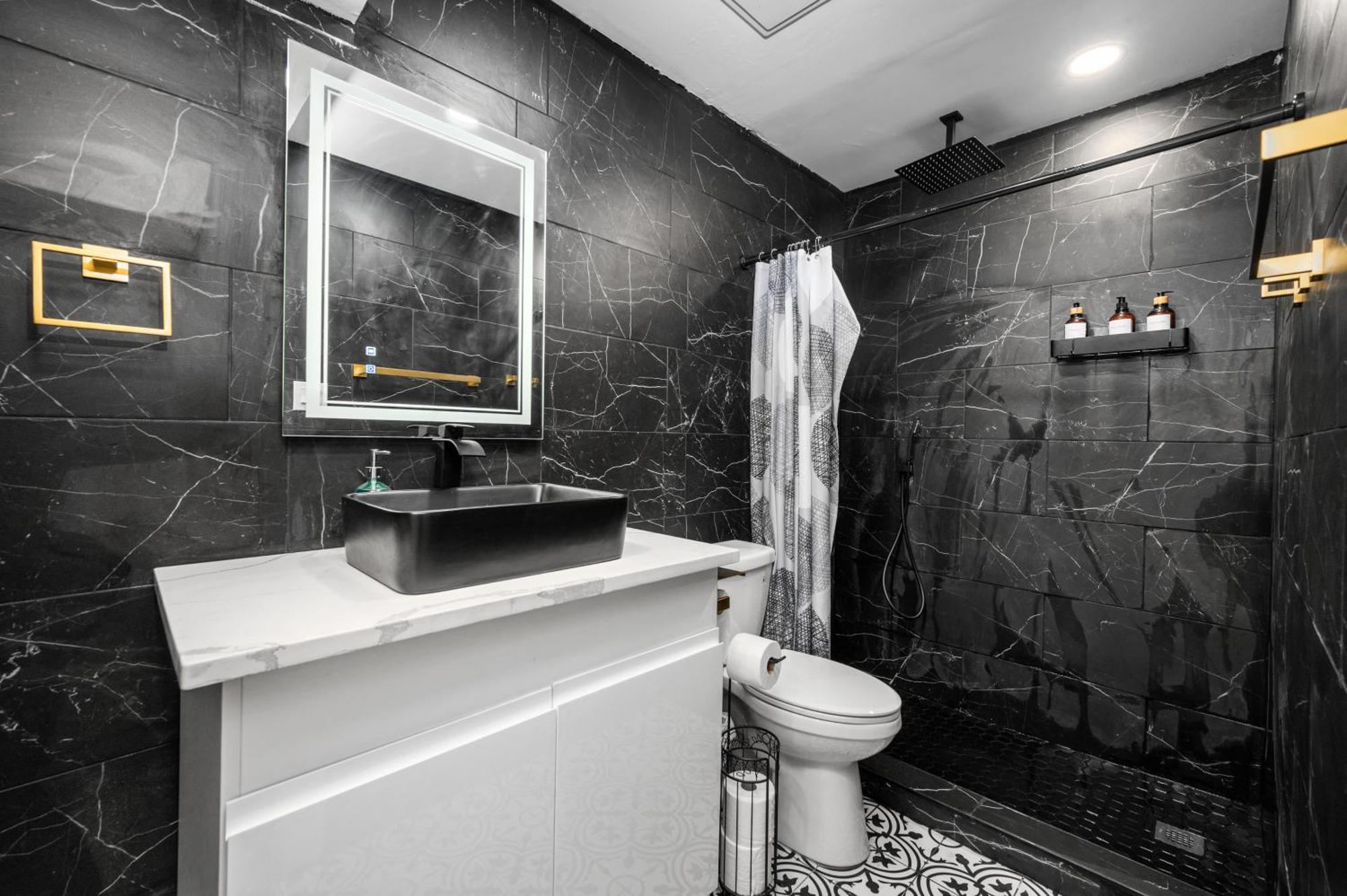 Апартаменти Bright & Airy Apt Close To Everything With Free Park Х'юстон Екстер'єр фото